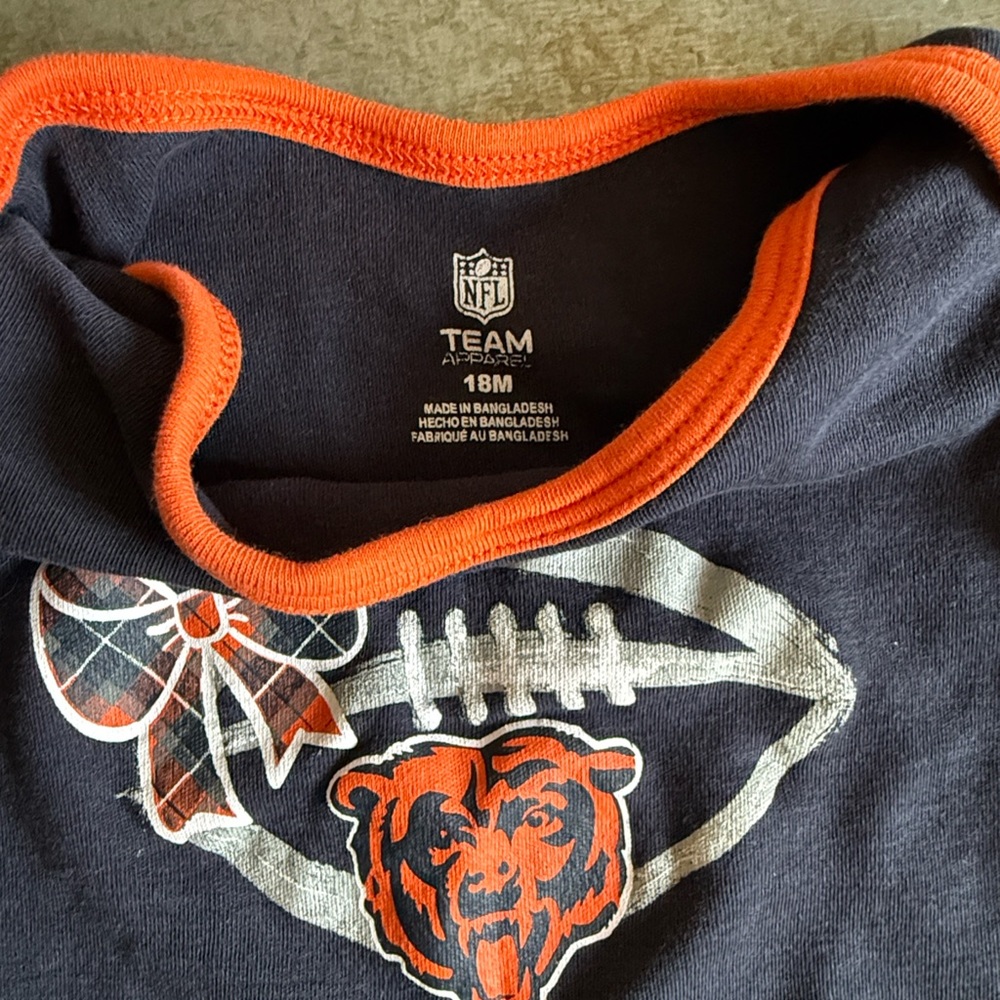 Chicago Bears Baby One-Piece Bodysuit - Orange & Navy (2-Pack) - Picture 5 of 6